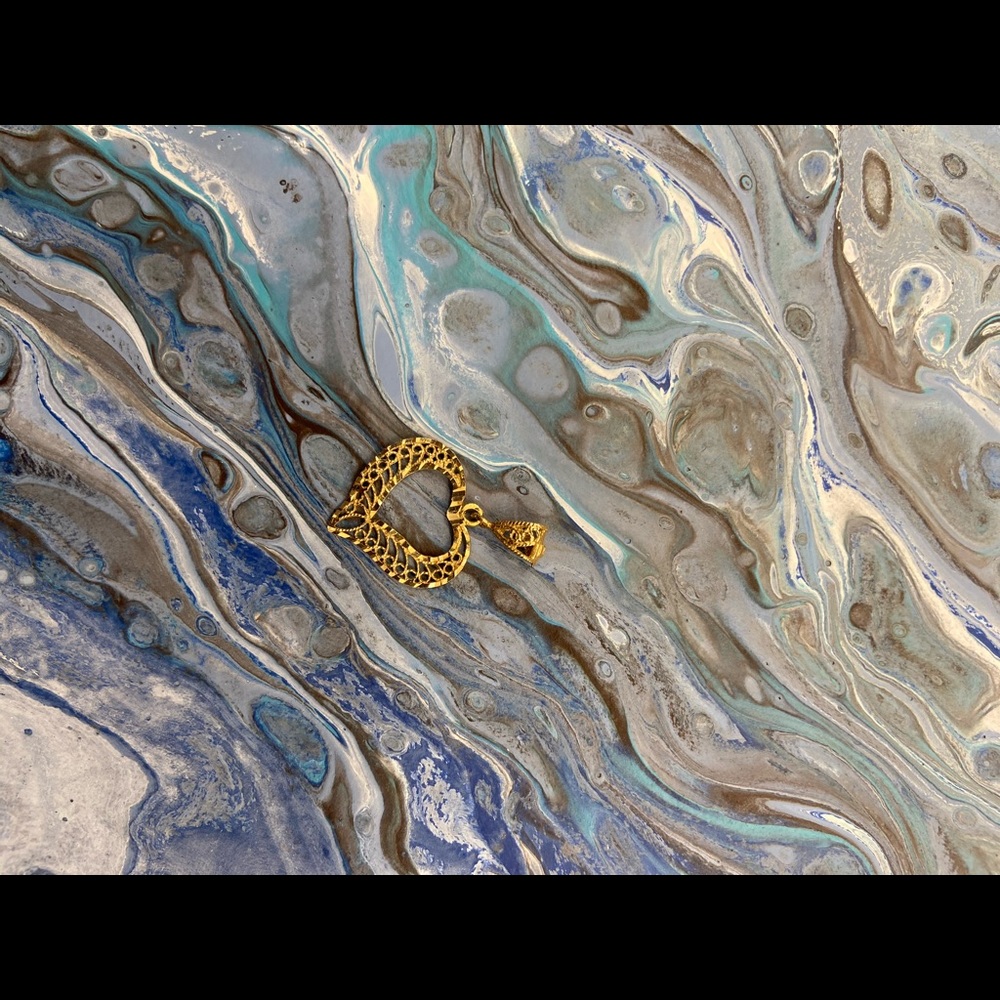14k gold heart pendant